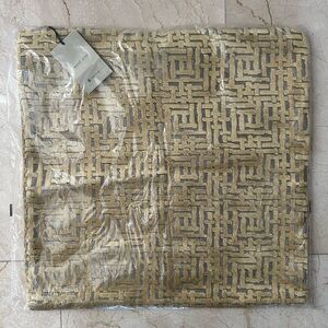 West Elm Allover Crosshatch Jacquard Velvet Pillow Cover New In Bag 20”x20